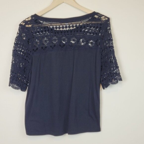 Threads for Thought Women's Black Crochet Lace Top Size Medium - Picture 7 of 10